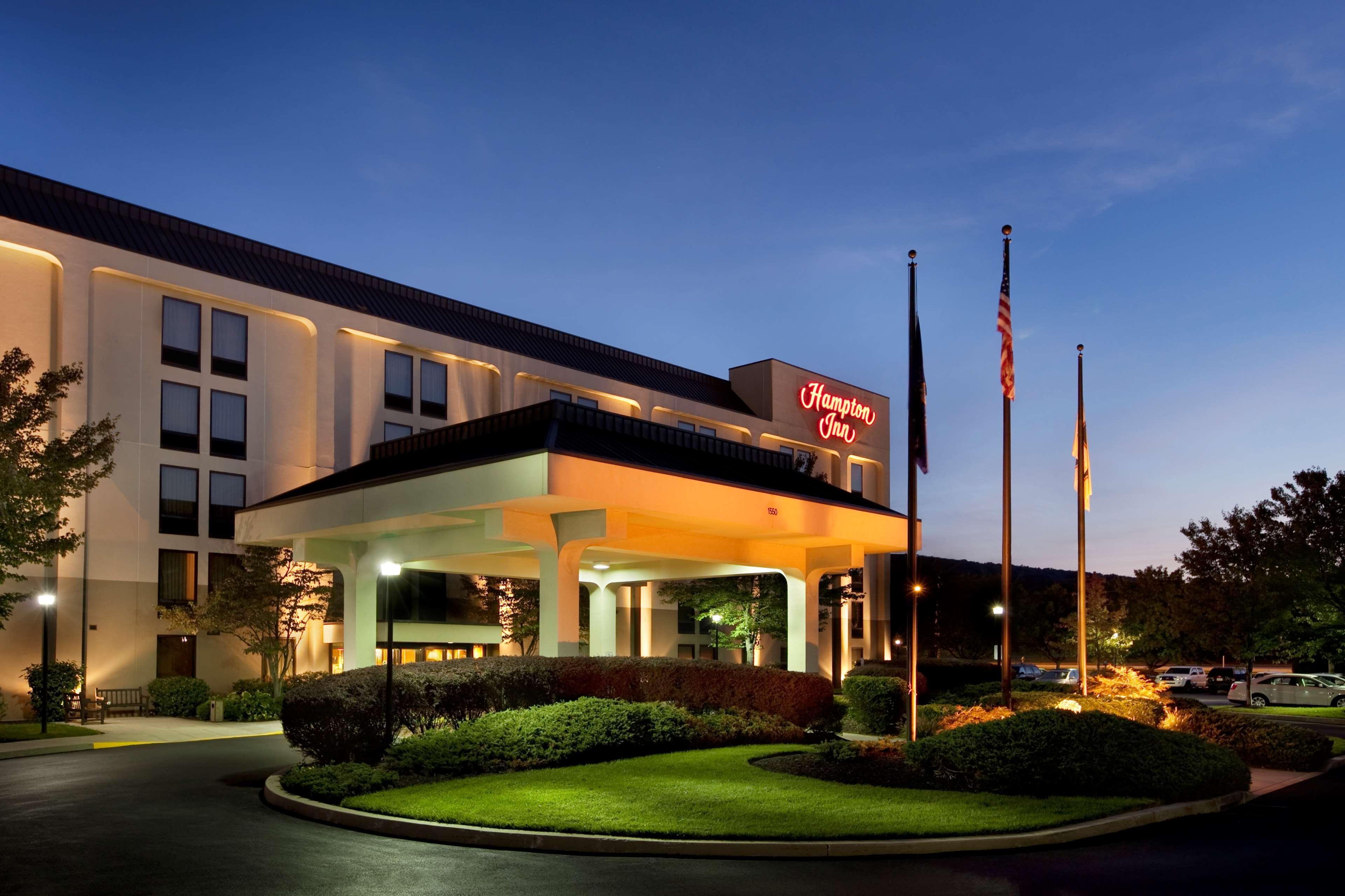 Hampton Inn - Йорк Екстериор снимка