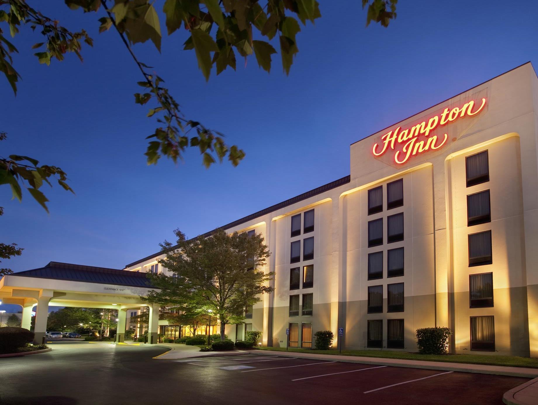 Hampton Inn - Йорк Екстериор снимка