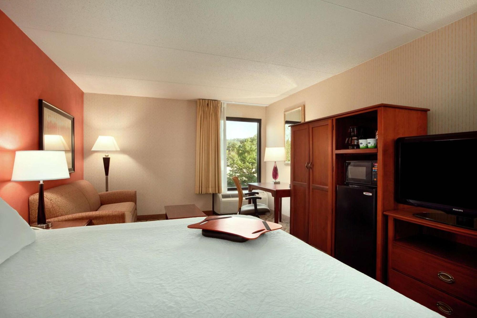 Hampton Inn - Йорк Екстериор снимка