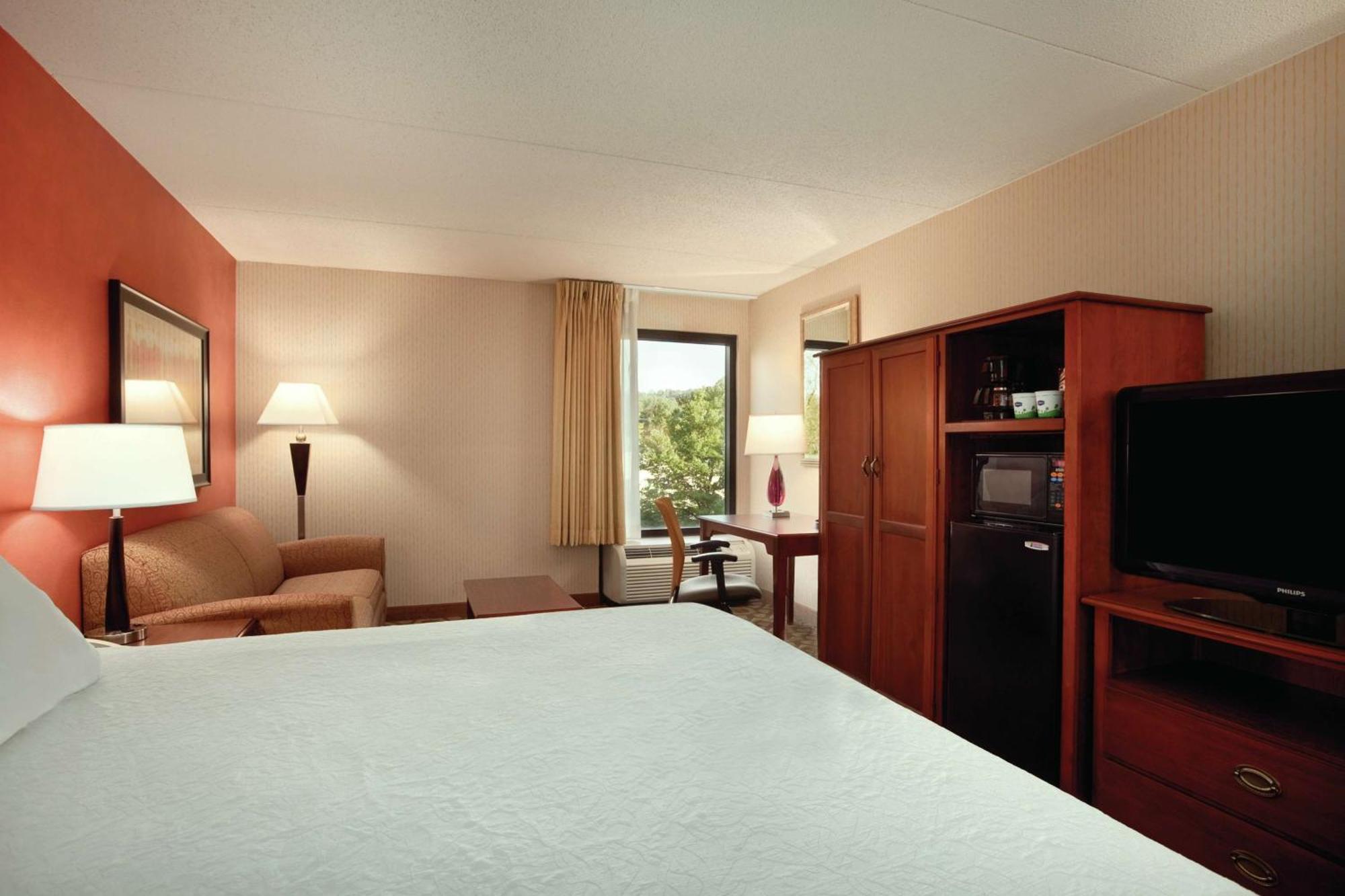 Hampton Inn - Йорк Екстериор снимка